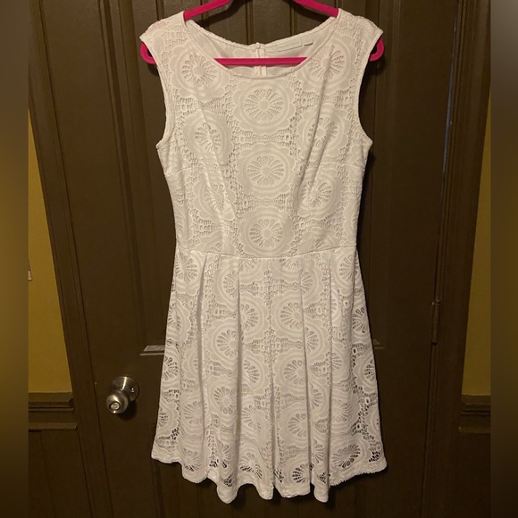 New York & Company A-Line Dress Women's 10 Sleeveless White Lined Lace Trim - Picture 10 of 14